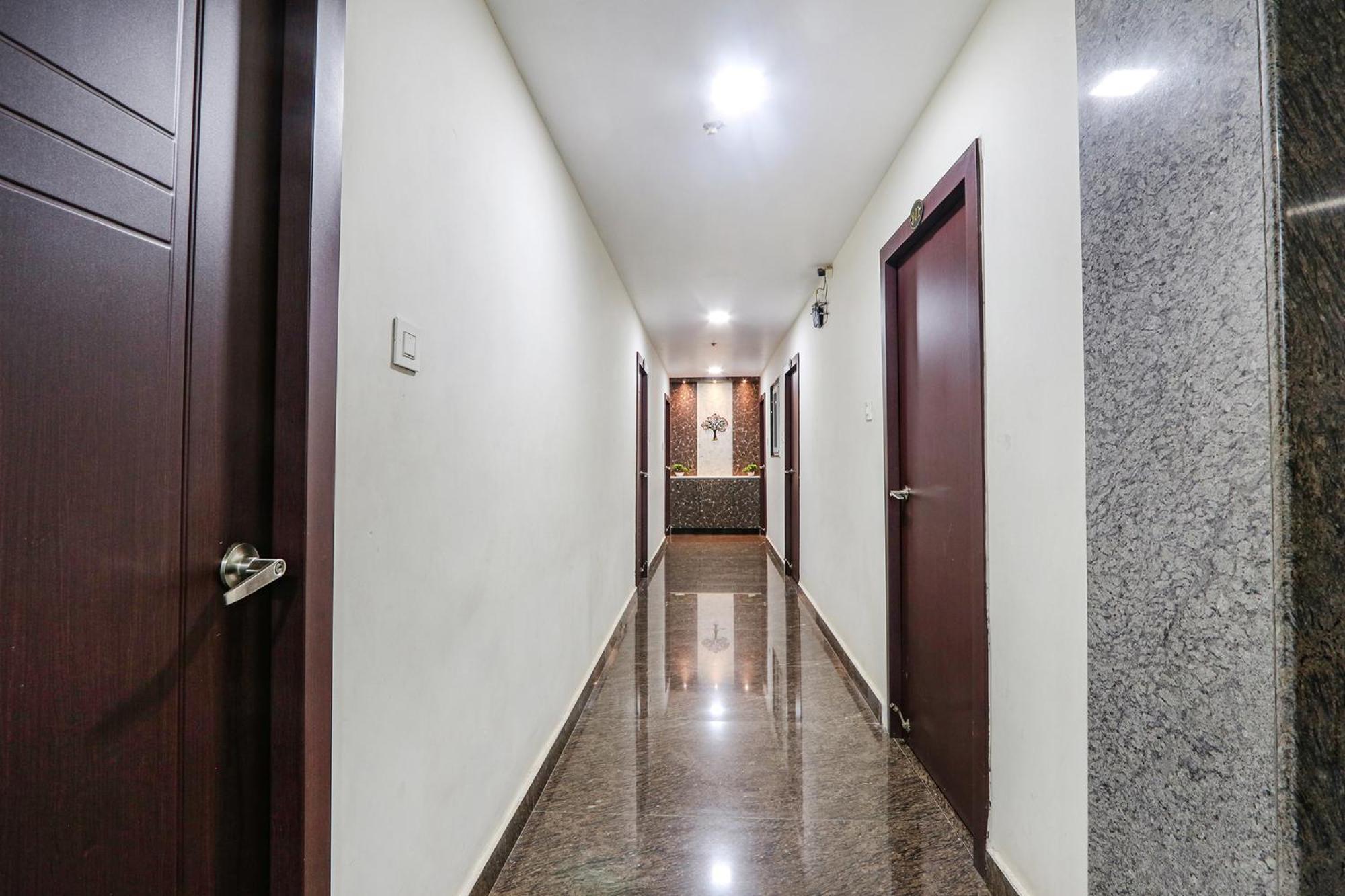Fabhotel The Sunrise Inn - Nr Gayatri Vidya Parishad College Of Engineering Visakhapatnam Exterior photo